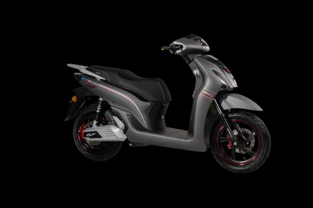 Xe máy điện Before All BF150S màu xám mờ — góc 3/4 trước