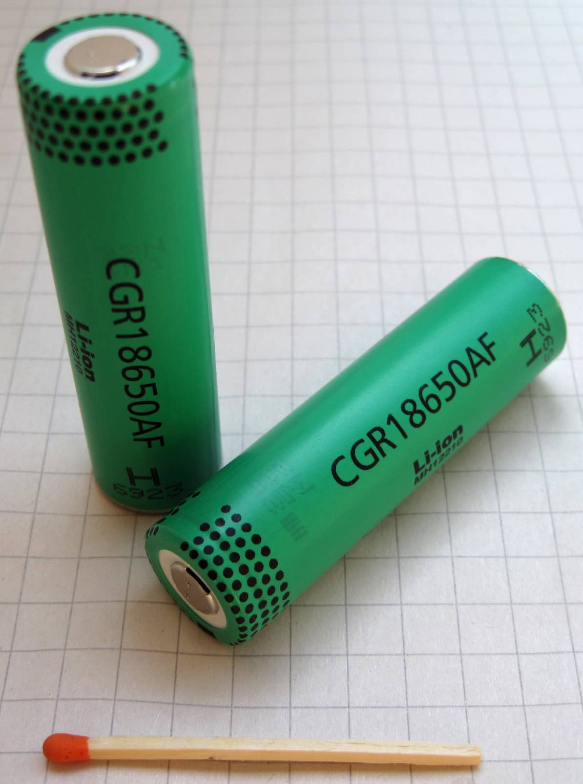 Cell pin lithium bên trong khối pin LFP Before All