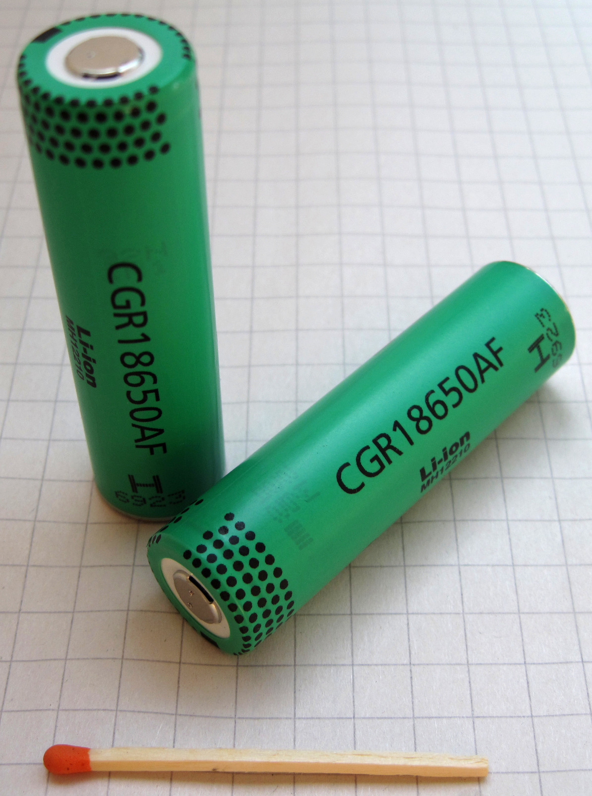 Cell pin lithium bên trong khối pin LFP Before All
